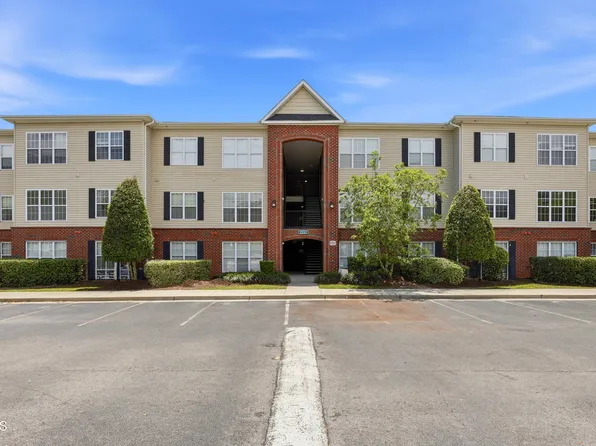 2820 Bloomfield Lane Unit 105, Wilmington, NC 28412