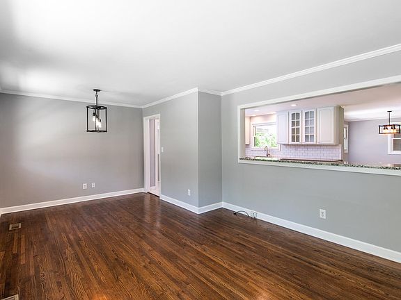 4th image of 810 Tuckahoe Dr