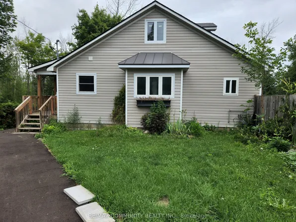 802 Cedarvale Dr #Basement, Innisfil, ON L9S 4L4