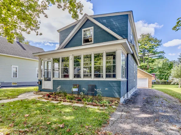 520 S 3rd St, Dundee, IL 60118