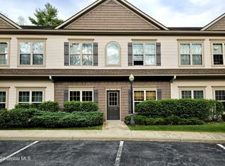 5 Lancaster Pl, Ballston Spa, NY 12020