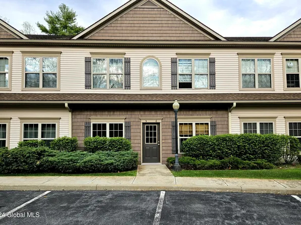 5 Lancaster Place, Ballston Spa, NY 12020