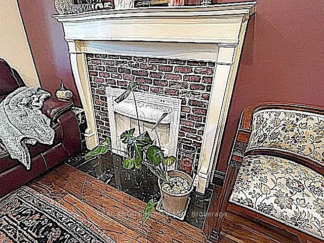 29 Appleton Ave — Photo 6