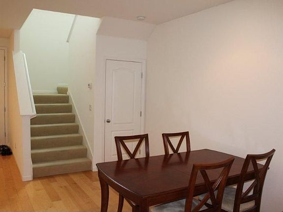 4th image of 2127 Sunstruck Ct