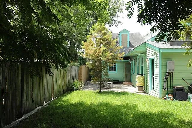 1217 Kerlerec St #B — Photo 21