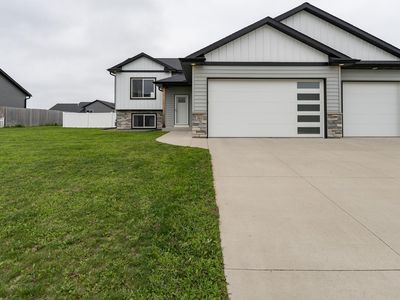 363 6th St SE, Dover, MN, 55929
