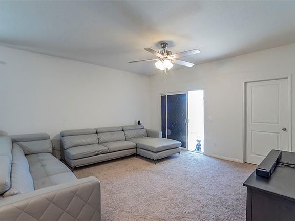 2nd image of 298 Shiro Dr