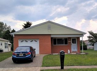 102 Rodhos St, Toms River, NJ 08757