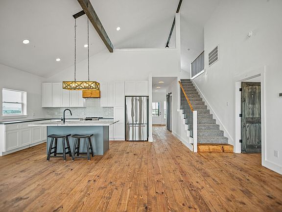 5th image of 809 W Taylor Ave