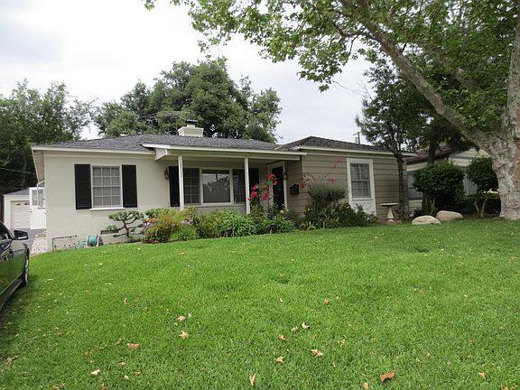 2nd image of 2814 Fleur Dr