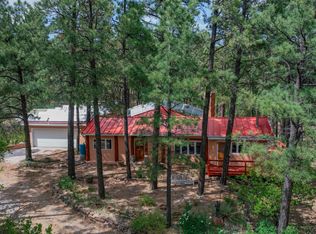 2 El Paraiso, Montezuma, NM 87731-1000
