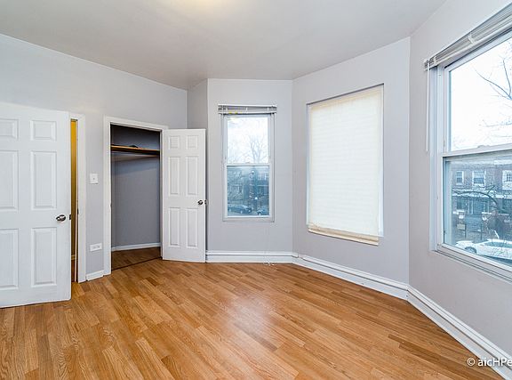 4th image of 1310 E 72nd Pl