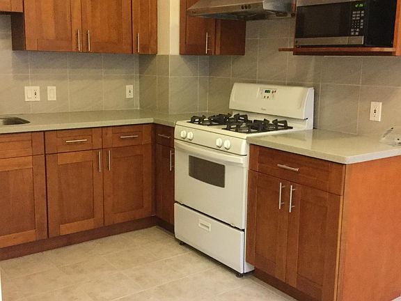 2nd image of 6600 Fulton St APT 1