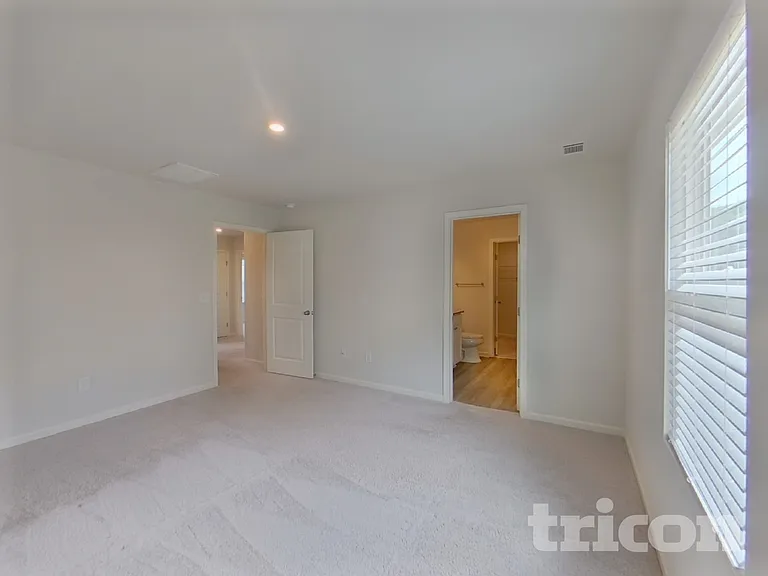 507 Dayspring Dr — Photo 9
