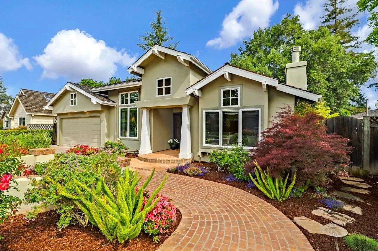 Benvenue Ave, Los Altos — Photo 1