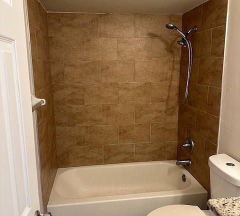 5th image of 731 Zella Ln #731