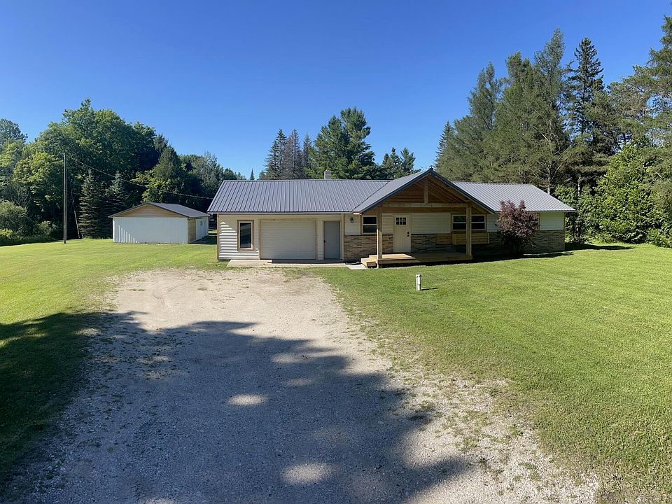 18515 E North Caribou Lake Rd, De Tour Village, MI 49725 MLS 231150