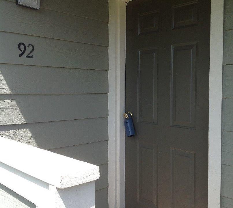 1st image of 92 Castlebridge Dr
