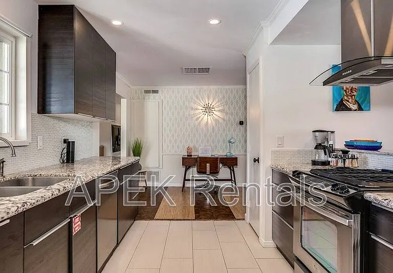 2415 E Finley Rd — Photo 29