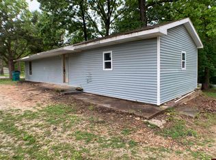 218 Summit Ave, Bull Shoals, AR 72619