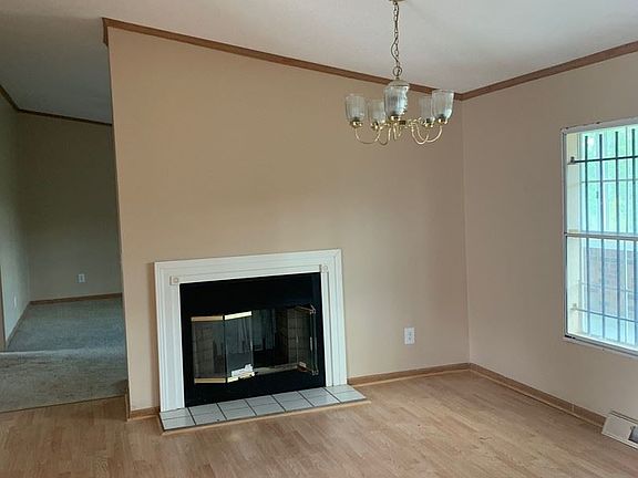 4th image of 609 Milton Hwy