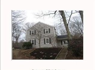 24 Roxbury Rd, Niantic, CT 06357