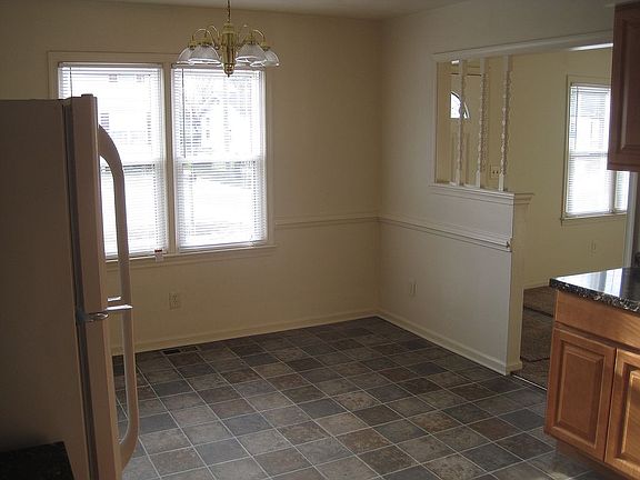 2nd image of 1432 Oliver Ave