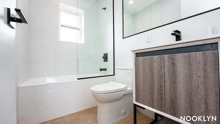 Rented by Nooklyn NYC LLC | media 17