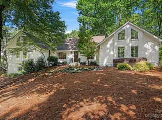 5113 McAlpine Farm Rd, Charlotte, NC 28226