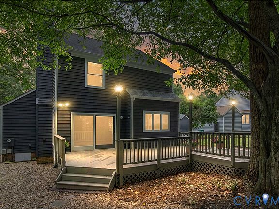 3rd image of 9421 Aynhoe Ln