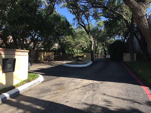 2nd image of 8642 Fredericksburg Rd APT 606