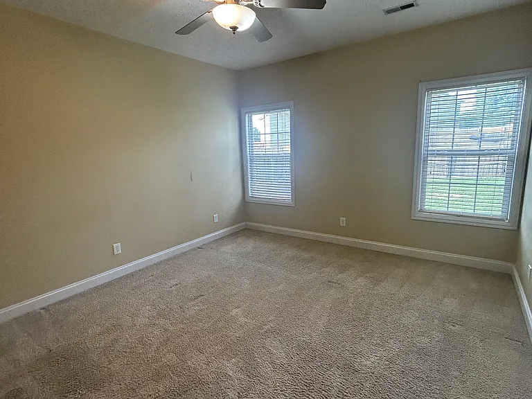 182 Pavilion Dr — Photo 14