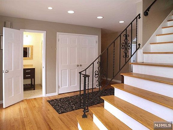 2nd image of 88 Blueberry Dr