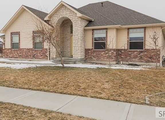 2nd image of 1156 Grassland Dr