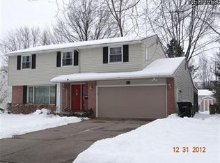 413 Georgia Ave, Elyria, OH 44035