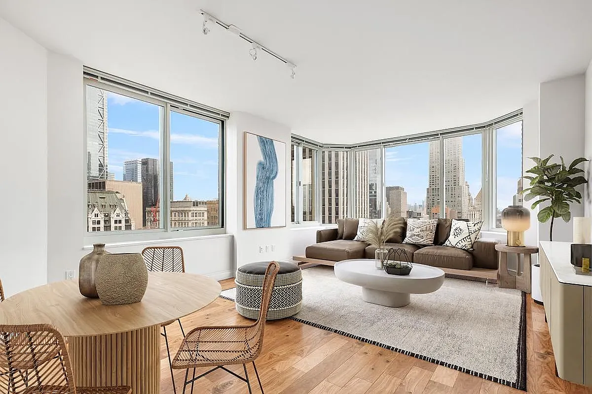 10 Liberty Street — Photo 1
