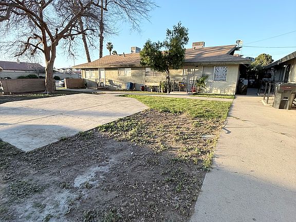 3rd image of 3406 N Chester Ave #B