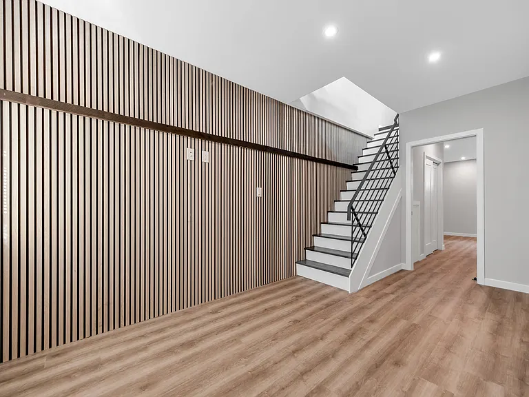 2635 W Sterner St — Photo 29