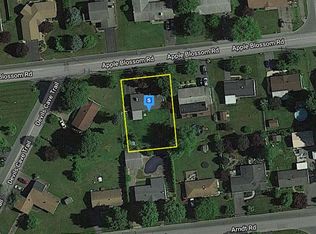 646 Apple Blossom Rd, Easton, PA 18040