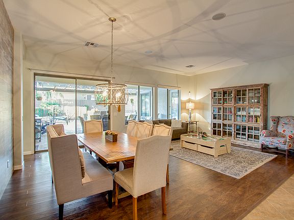 3rd image of 406 E Tonto Pl