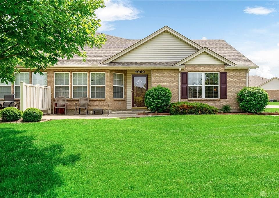 1st image of 4060 Twin Lakes Cir