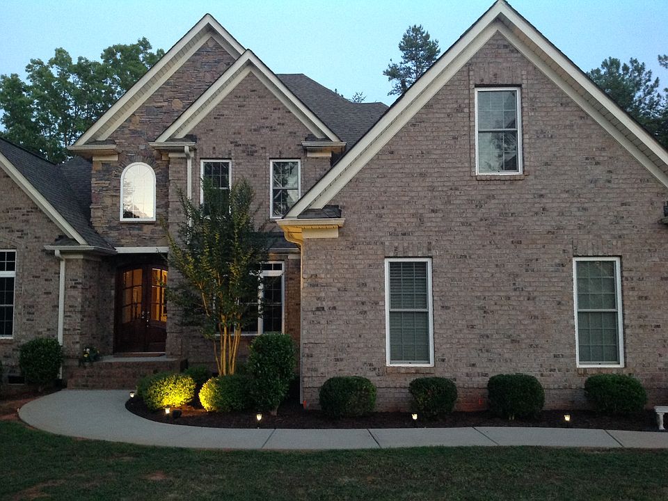1st image of 150 Orchard Farm Ln