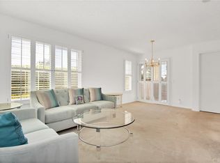 23335 La Crescenta APT C, Mission Viejo, CA 92691
