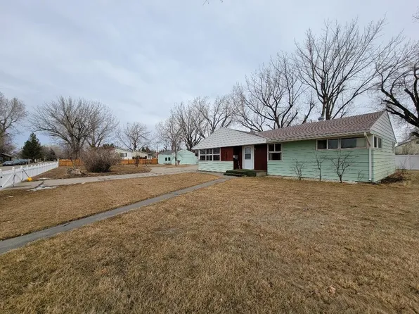 620 Hill Ave, Shelby, MT 59474
