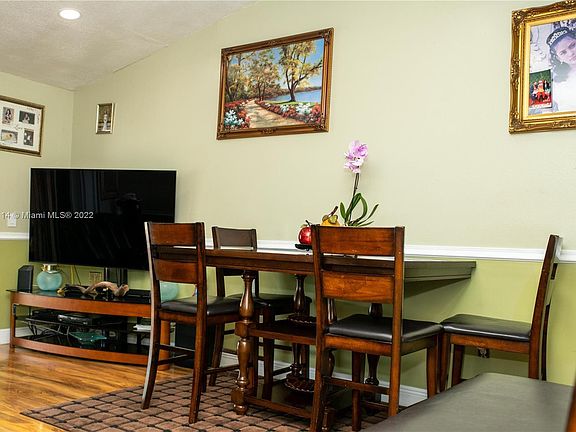 2nd image of 2882 NW 204th St