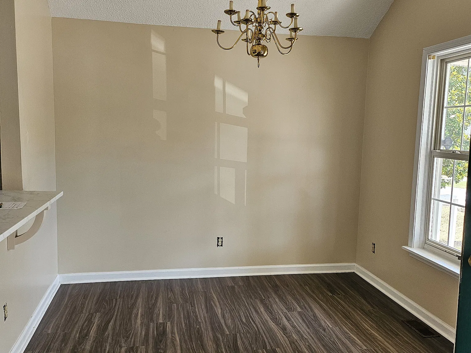 3 bed, 1107 sqft, $1,600 — Photo 3