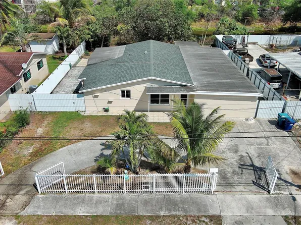 18631 NW 28th Pl, Miami Gardens, FL 33056