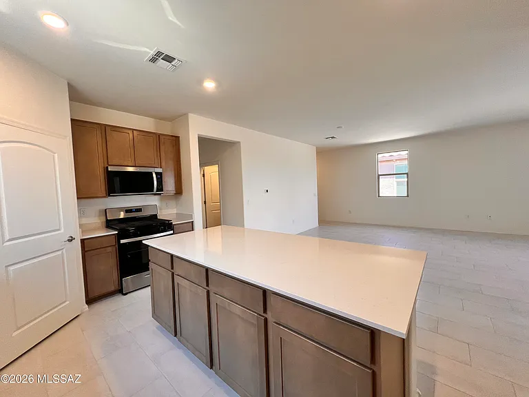 10004 E Lebaron Dr — Photo 6