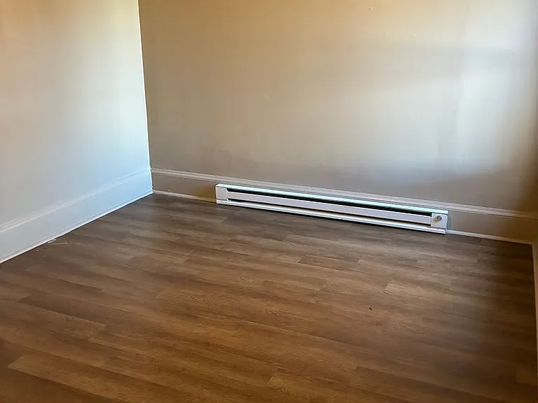 206 Lincoln Way E — Photo 13