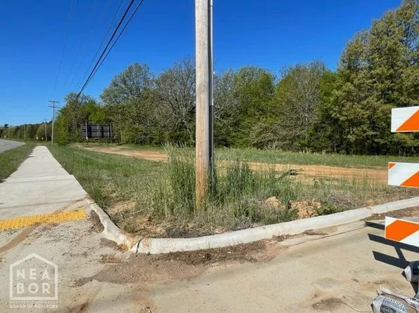 2 Framer Hls, Jonesboro, AR 72404